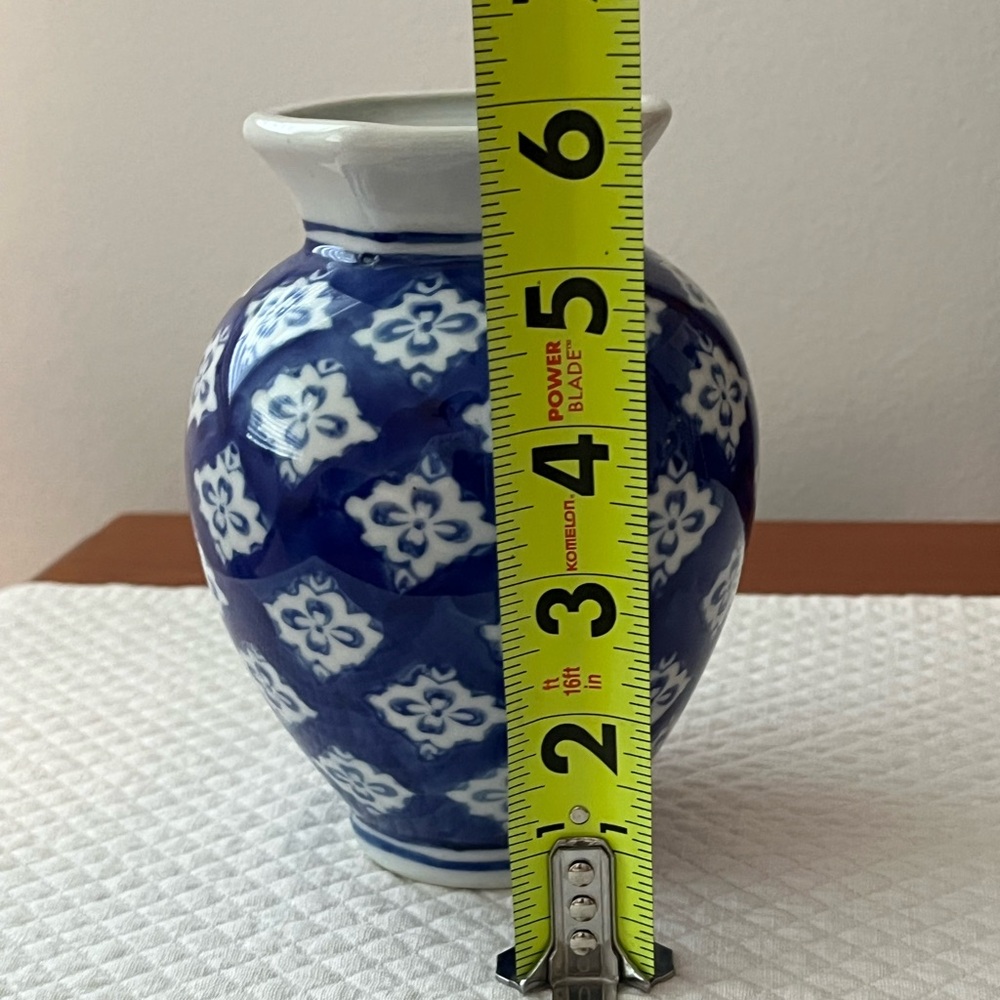 Silvestri Porcelain Cobalt Blue White Small Accent Vase - Picture 8 of 11